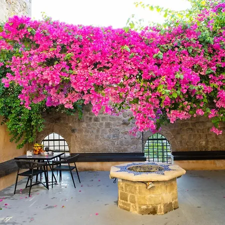 Apartment The Old Town House *