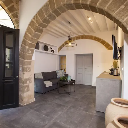 The Old Town House Apartment *